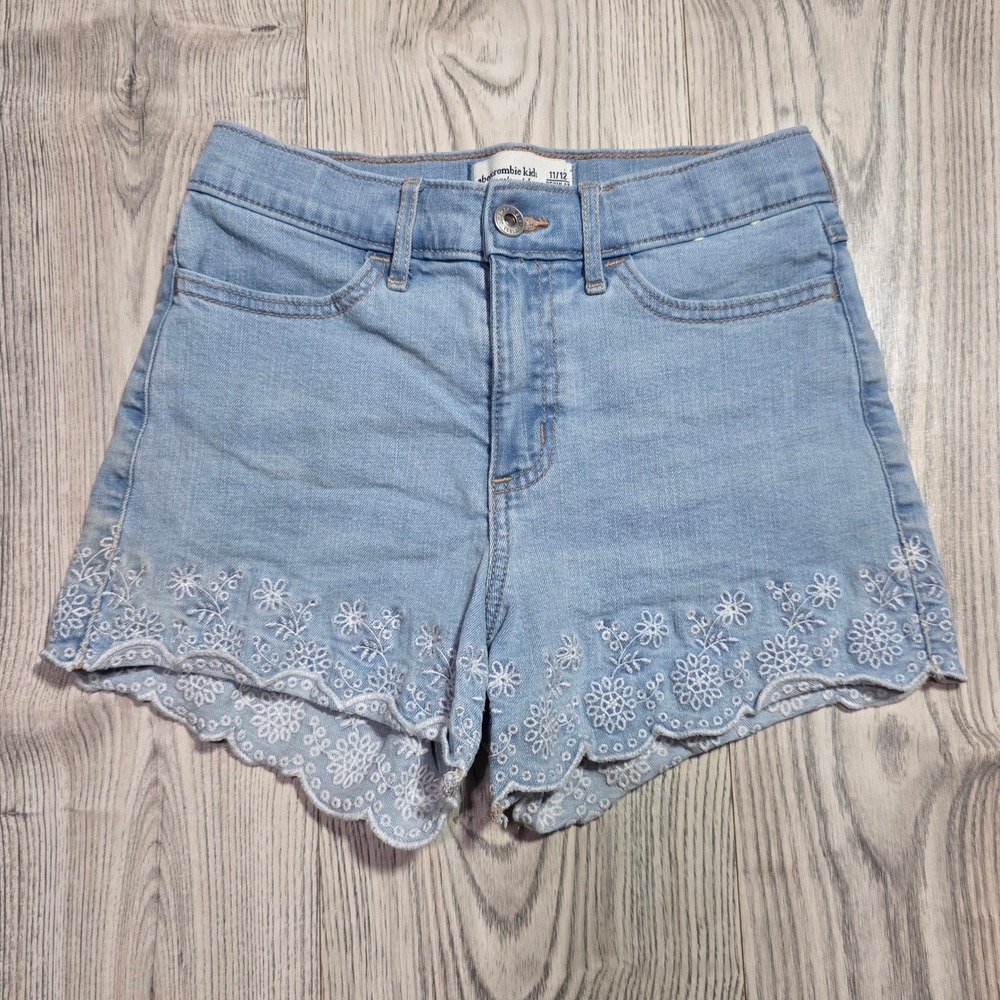 Abercrombie Kids Embroidered Scalloped High Rise Relaxed Denim Short -Size 11/12